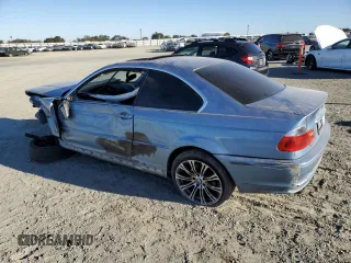 2001 BMW 3 Series 325Ci with VIN WBABN33421JW49804, listed as a Copart auction lot 76819854 with 0 mi miles and Salvage Title. Bid and sale history available at carsss.com. Image 2.