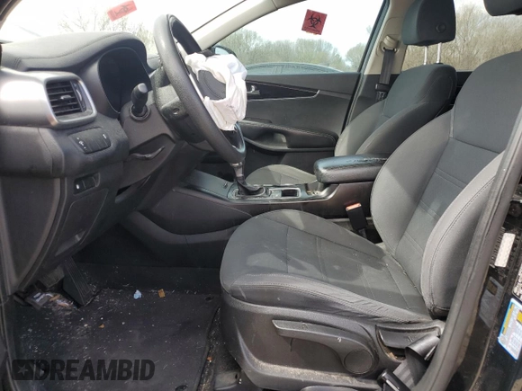 2019 Kia Sorento L with VIN 5XYPG4A30KG583497, listed as a Copart auction lot 49723285 with 107,474 mi miles and Salvage Title. Bid and sale history available at DreamBid. Image 7.