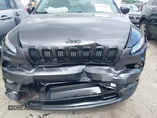 2016 Jeep Cherokee Latitude с VIN 1C4PJMCS7GW162716, выставлен на аукционе IAAI как лот 42309356 с пробегом 148 412 миль миль и . История ставок и продаж доступна на DreamBid. Изображение 6.