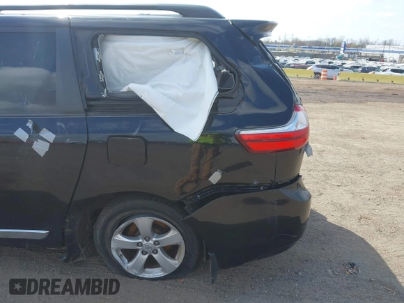 2016 Toyota Sienna LE AAS with VIN 5TDKK3DC8GS739715, listed as a IAAI auction lot 42015201 with 68,417 mi miles. Bid and sale history available at carsss.com. Image 6.