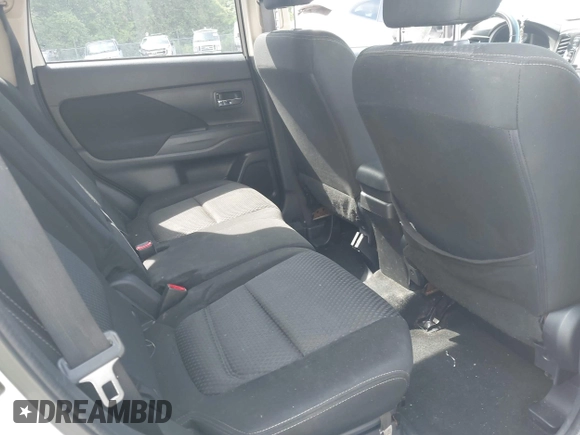 2016 Mitsubishi Outlander SE with VIN JA4AZ3A30GZ048604, listed as a IAAI auction lot 42682525 with Not provided miles and . Bid and sale history available at DreamBid. Image 8.