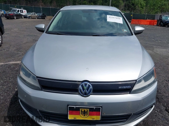 2014 Volkswagen Jetta Hybrid SE с VIN 3VW637AJ9EM284943, выставлен на аукционе IAAI как лот 42567020 с пробегом 164 928 миль миль и . История ставок и продаж доступна на DreamBid. Изображение 6.