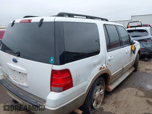 2005 Ford Expedition Eddie Bauer с VIN 1FMFU17585LA25879, выставлен на аукционе IAAI как лот 41694118 с пробегом 196 715 миль миль и . История ставок и продаж доступна на DreamBid. Изображение 4.