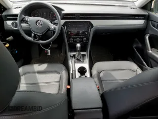 2021 Volkswagen Passat SE z VIN 1VWSA7A31MC016376, wystawiony jako Copart lot #54702115 z przebiegiem 55 539 mil mil oraz Czysty tytuł • Clean title. Historia ofert i sprzedaży dostępna na DreamBid. Obrazek 8.
