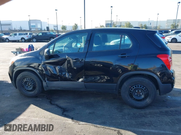 2018 Chevrolet Trax LS with VIN 3GNCJKSB1JL330732, listed as a IAAI auction lot 41739704 with 98,554 mi miles. Bid and sale history available at carsss.com. Image 14.
