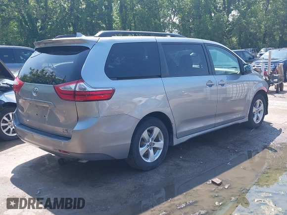2018 Toyota Sienna LE Auto Access Seat with VIN 5TDKZ3DC9JS904884, listed as a IAAI auction lot 42132992 with 157,974 mi miles and . Bid and sale history available at DreamBid. Image 4.