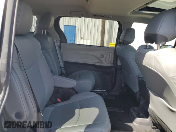 2021 Toyota Sienna XLE with VIN 5TDYSKFC6MS033078, listed as a Copart auction lot 52763265 with 59,599 mi miles and Salvage Title. Bid and sale history available at DreamBid. Image 11.