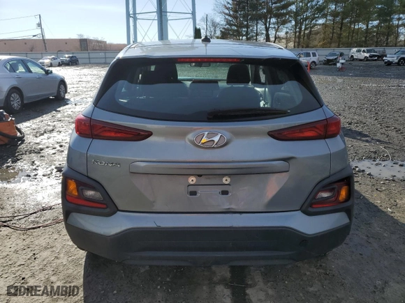 2020 Hyundai Kona SE with VIN KM8K12AA7LU511898, listed as a Copart auction lot 50447955 with 99,485 mi miles and Clean Title. Bid and sale history available at carsss.com. Image 6.