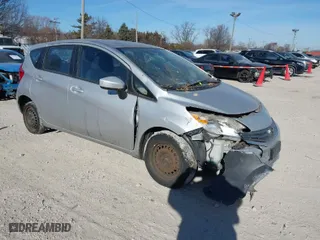 2015 Nissan Versa Note S with VIN 3N1CE2CP7FL425006, listed as a IAAI auction lot 41437795 with 142,411 mi miles. Bid and sale history available at carsss.com. Image 1.