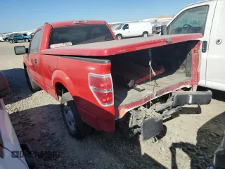 2010 Ford F-150 XL z VIN 1FTMF1CW8AKE05759, wystawiony jako Copart lot #61659635 z przebiegiem 303 424 mil mil oraz Szkoda całkowita • Salvage title. Historia ofert i sprzedaży dostępna na DreamBid. Obrazek 2.