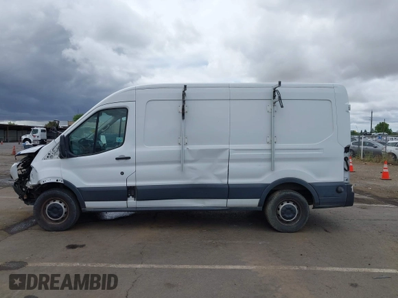 2015 Ford Transit Cargo with VIN 1FTNR2CMXFKA83472, listed as a IAAI auction lot 42212853 with 88,182 mi miles and . Bid and sale history available at DreamBid. Image 15.
