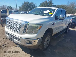 2016 Nissan Titan SL z VIN 1N6BA1F21GN504118, wystawiony jako IAAI lot #41729710 z przebiegiem 127 760 mil mil oraz . Historia ofert i sprzedaży dostępna na DreamBid. Obrazek 17.