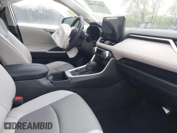 2024 Toyota RAV4 Hybrid XLE Premium z VIN 4T3B6RFV2RU151316, wystawiony jako IAAI lot #42171500 z przebiegiem 4 801 mil mil oraz . Historia ofert i sprzedaży dostępna na DreamBid. Obrazek 5.