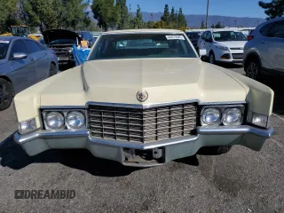 1969 Cadillac Fleetwood z VIN P9296258, wystawiony jako Copart lot #44472325 z przebiegiem 45 798 mil mil oraz Czysty tytuł • Clean title. Historia ofert i sprzedaży dostępna na DreamBid. Obrazek 5.