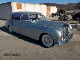 1966 Rolls-Royce Phantom z VIN 5VE47, wystawiony jako Copart lot #81837974 z przebiegiem 82 606 mil mil oraz Tytuł czysty. Historia ofert i sprzedaży dostępna na DreamBid. Obrazek 4.