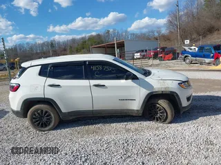 2021 Jeep Compass Sport with VIN 3C4NJDAB3MT555219, listed as a IAAI auction lot 41587525 with 50,427 mi miles and . Bid and sale history available at carsss.com. Image 13.