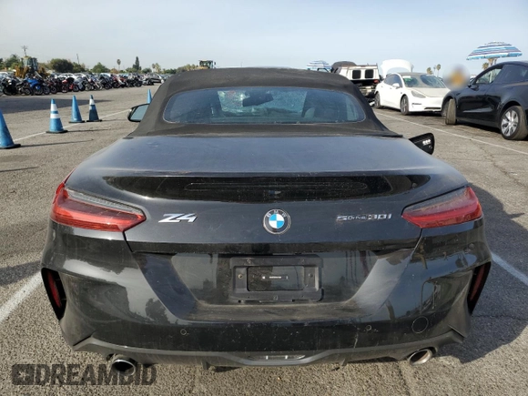 2025 BMW Z4 sDrive30i with VIN WBAHF3C05SWY41906, listed as a Copart auction lot 81129744 with 0 mi miles and Clean Title. Bid and sale history available at carsss.com. Image 6.