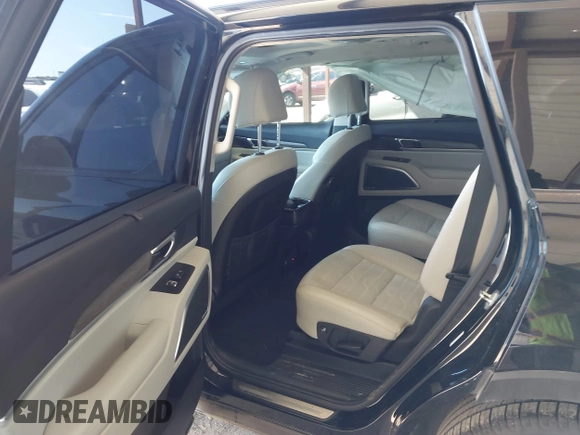 2022 Kia Telluride SX with VIN 5XYP5DHC8NG247726, listed as a IAAI auction lot 41634676 with 63,024 mi miles and . Bid and sale history available at carsss.com. Image 8.