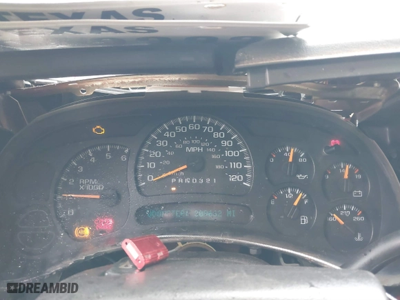 2006 Chevrolet Silverado 1500 Work Truck with VIN 3GCEC14X56G260456, listed as a IAAI auction lot 41631680 with 308,662 mi miles. Bid and sale history available at carsss.com. Image 7.