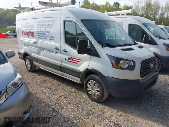 2019 Ford Transit with VIN 1FTYR2CM1KKA87353, listed as a IAAI auction lot 42074425 with 147,825 mi miles. Bid and sale history available at carsss.com. Image 1.