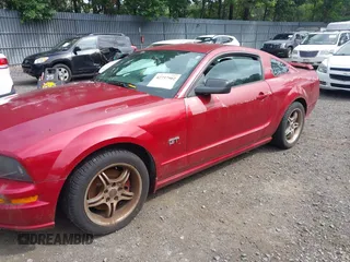 2005 Ford Mustang GT Deluxe with VIN 1ZVFT82H355124175, listed as a IAAI auction lot 42737902 with 160,683 mi miles and . Bid and sale history available at DreamBid. Image 6.
