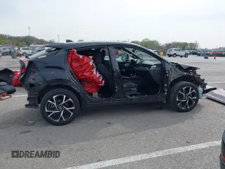 2018 Toyota C-HR XLE с VIN NMTKHMBX2JR016619, выставлен на аукционе IAAI как лот 41920426 с пробегом 95 627 миль миль и . История ставок и продаж доступна на DreamBid. Изображение 13.