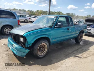 1994 Chevrolet S-10 LS with VIN 1GCCS19Z1R8217571, listed as a Copart auction lot 71994634 with 167,632 mi miles and Non Repairable. Bid and sale history available at carsss.com. Image 1.