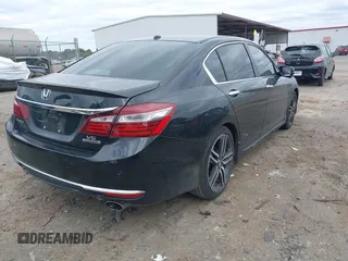2016 Honda Accord Touring z VIN 1HGCR3F94GA021952, wystawiony jako IAAI lot #41812444 z przebiegiem 209 795 mil mil oraz . Historia ofert i sprzedaży dostępna na DreamBid. Obrazek 4.