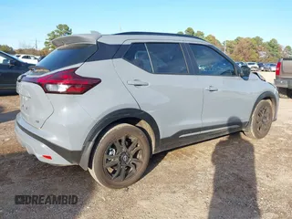 2024 Nissan Kicks SR with VIN 3N1CP5DV9RL479629, listed as a IAAI auction lot 41025530 with 9,915 mi miles. Bid and sale history available at carsss.com. Image 4.
