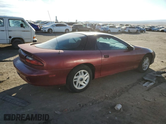 1994 Chevrolet Camaro z VIN 2G1FP22S4R2112885, wystawiony jako Copart lot #83088874 z przebiegiem 120 416 mil mil oraz Czysty tytuł • Clean title. Historia ofert i sprzedaży dostępna na DreamBid. Obrazek 3.