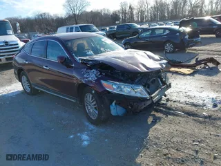 2013 Honda Crosstour EX with VIN 5J6TF3H33DL000648, listed as a IAAI auction lot 41304910 with 147,670 mi miles. Bid and sale history available at carsss.com. Image 1.