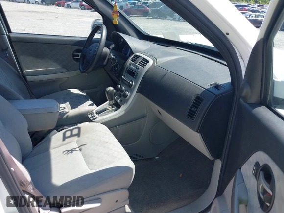 2006 Chevrolet Equinox LT with VIN 2CNDL63F666067838, listed as a IAAI auction lot 41994655 with 200,000 mi miles. Bid and sale history available at carsss.com. Image 5.