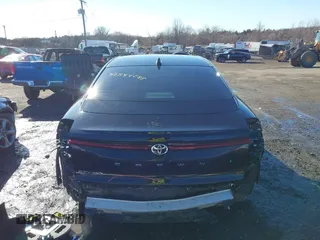 2024 Toyota Crown XLE z VIN JTDAAAAF1R3024782, wystawiony jako IAAI lot #41544288 z przebiegiem 13 379 mil mil oraz . Historia ofert i sprzedaży dostępna na DreamBid. Obrazek 17.