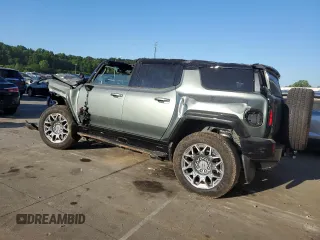 2024 GMC Hummer EV 3X with VIN 1GKB0RDC6RU102527, listed as a Copart auction lot 58865494 with 3,373 mi miles and Salvage Title. Bid and sale history available at carsss.com. Image 2.