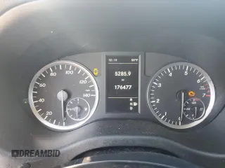 2017 Mercedes-Benz Metris Passenger z VIN WD4PG2EE8H3302923, wystawiony jako Copart lot #43582225 z przebiegiem 176 477 mil mil oraz Czysty tytuł • Clean title. Historia ofert i sprzedaży dostępna na DreamBid. Obrazek 9.