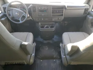 2024 GMC Savana Cargo Van with VIN 1GTW7AFP4R1100447, listed as a Copart auction lot 42630055 with 19,129 mi miles and Salvage Title. Bid and sale history available at carsss.com. Image 8.