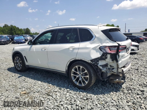 2019 BMW X5 xDrive40i with VIN 5UXCR6C5XKLL61071, listed as a Copart auction lot 60158945 with 67,631 mi miles and Salvage title. Bid and sale history available at DreamBid. Image 2.