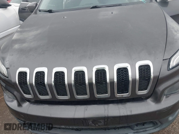 2018 Jeep Cherokee Latitude Plus with VIN 1C4PJLLBXJD621833, listed as a IAAI auction lot 41325843 with 65,326 mi miles. Bid and sale history available at carsss.com. Image 10.