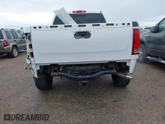2010 GMC Sierra 1500 with VIN 3GTXKWE26AG242746, listed as a IAAI auction lot 41892737 with 248,429 mi miles and . Bid and sale history available at DreamBid. Image 16.