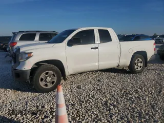 2020 Toyota Tundra 2WD SR with VIN 5TFRY5F19LX271230, listed as a Copart auction lot 82907174 with 107,352 mi miles and Salvage Title. Bid and sale history available at carsss.com. Image 1.