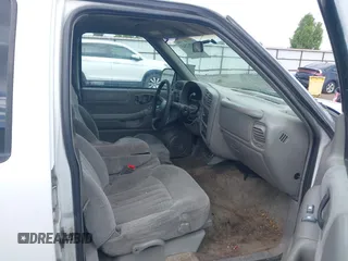 2000 Chevrolet Blazer LT с VIN 1GNDT13W1Y2366880, выставлен на аукционе IAAI как лот 42282543 с пробегом 245 806 миль миль и . История ставок и продаж доступна на DreamBid. Изображение 5.