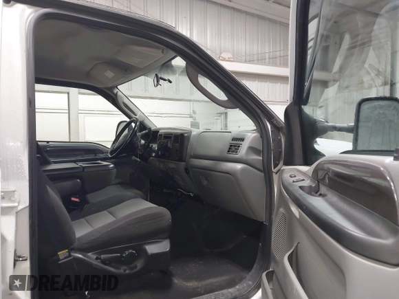 2004 Ford F-250 XL с VIN 1FTNW21S54EC91846, выставлен на аукционе IAAI как лот 42067319 с пробегом 123 329 миль миль и . История ставок и продаж доступна на DreamBid. Изображение 5.