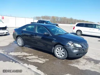 2008 Toyota Camry Hybrid with VIN 4T1BB46K28U060428, listed as a IAAI auction lot 41952234 with 212,139 mi miles. Bid and sale history available at carsss.com. Image 1.