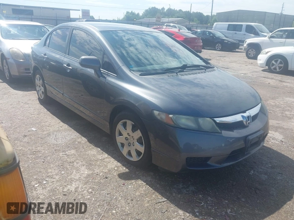 2009 Honda Civic LX z VIN 19XFA16589E035406, wystawiony jako IAAI lot #42361061 z przebiegiem 95 487 mil mil oraz . Historia ofert i sprzedaży dostępna na DreamBid. Obrazek 1.