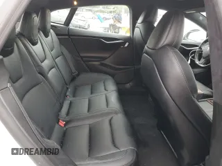 2021 Tesla Model S Long Range Plus z VIN 5YJSA1E24MF427775, wystawiony jako Copart lot #48431165 z przebiegiem 15 801 mil mil oraz Szkoda całkowita • Salvage title. Historia ofert i sprzedaży dostępna na DreamBid. Obrazek 10.