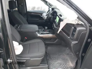 2024 Chevrolet Silverado 1500 RST with VIN 1GCUDEED3RZ314958, listed as a IAAI auction lot 41364630 with 16,229 mi miles. Bid and sale history available at carsss.com. Image 5.