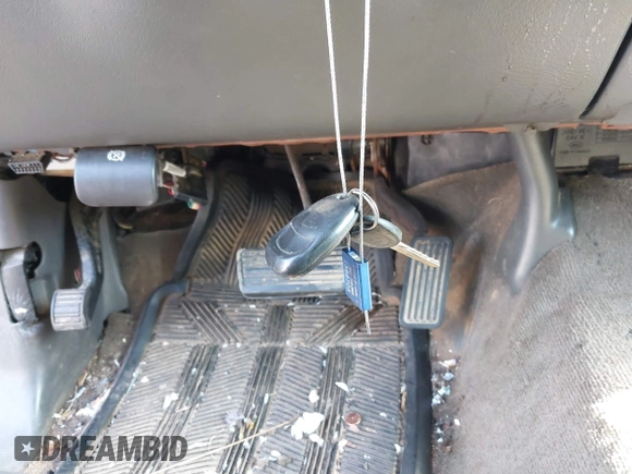2005 Chevrolet Silverado 1500 LS with VIN 1GCEC19Z35Z182266, listed as a IAAI auction lot 41984822 with 248,879 mi miles and . Bid and sale history available at DreamBid. Image 11.