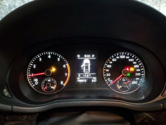 2015 Volkswagen Passat SEL Premium z VIN 1VWCS7A37FC070995, wystawiony jako Copart lot #47489255 z przebiegiem 190 015 mil mil oraz Czysty tytuł • Clean title. Historia ofert i sprzedaży dostępna na DreamBid. Obrazek 9.