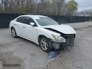 2014 Nissan Maxima 3.5 SV w/Sport Pkg with VIN 1N4AA5AP1EC443571, listed as a IAAI auction lot 39045854 with 121,838 mi miles. Bid and sale history available at carsss.com. Image 1.