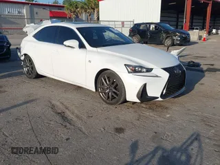 2019 Lexus IS 300 z VIN JTHBA1D21K5093168, wystawiony jako IAAI lot #42110034 z przebiegiem 68 351 mil mil oraz . Historia ofert i sprzedaży dostępna na DreamBid. Obrazek 1.